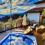 Romantic Getaway Amazing Views - New Large Veranda וילה *
