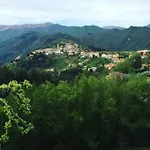 Romantic Getaway Amazing Views - New Large Veranda *